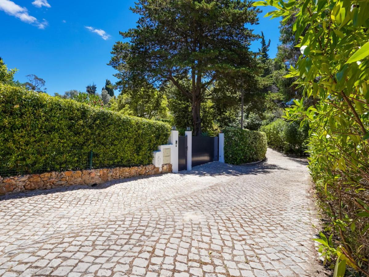 Roofed Villa In Albufeira With Private Swimming Pool ออยุส ดิ อากวา ภายนอก รูปภาพ